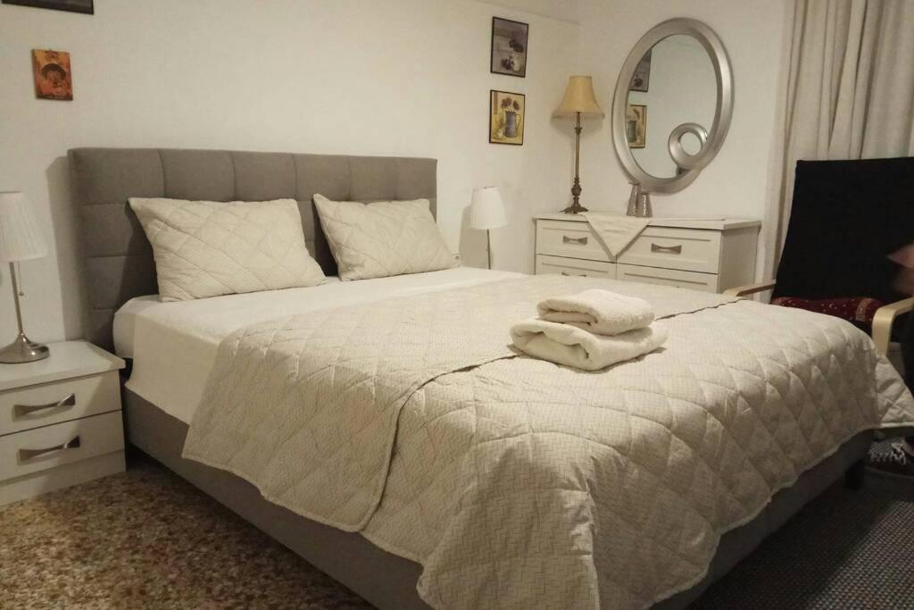 Central Town House 60M2**** Piraeus Exterior photo