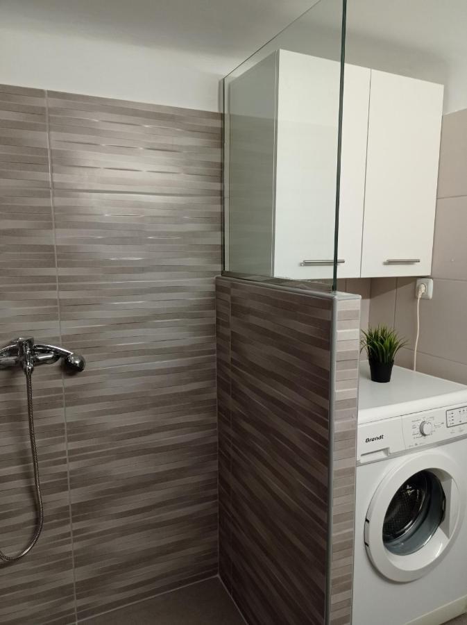 Central Town House 60M2**** Piraeus Exterior photo